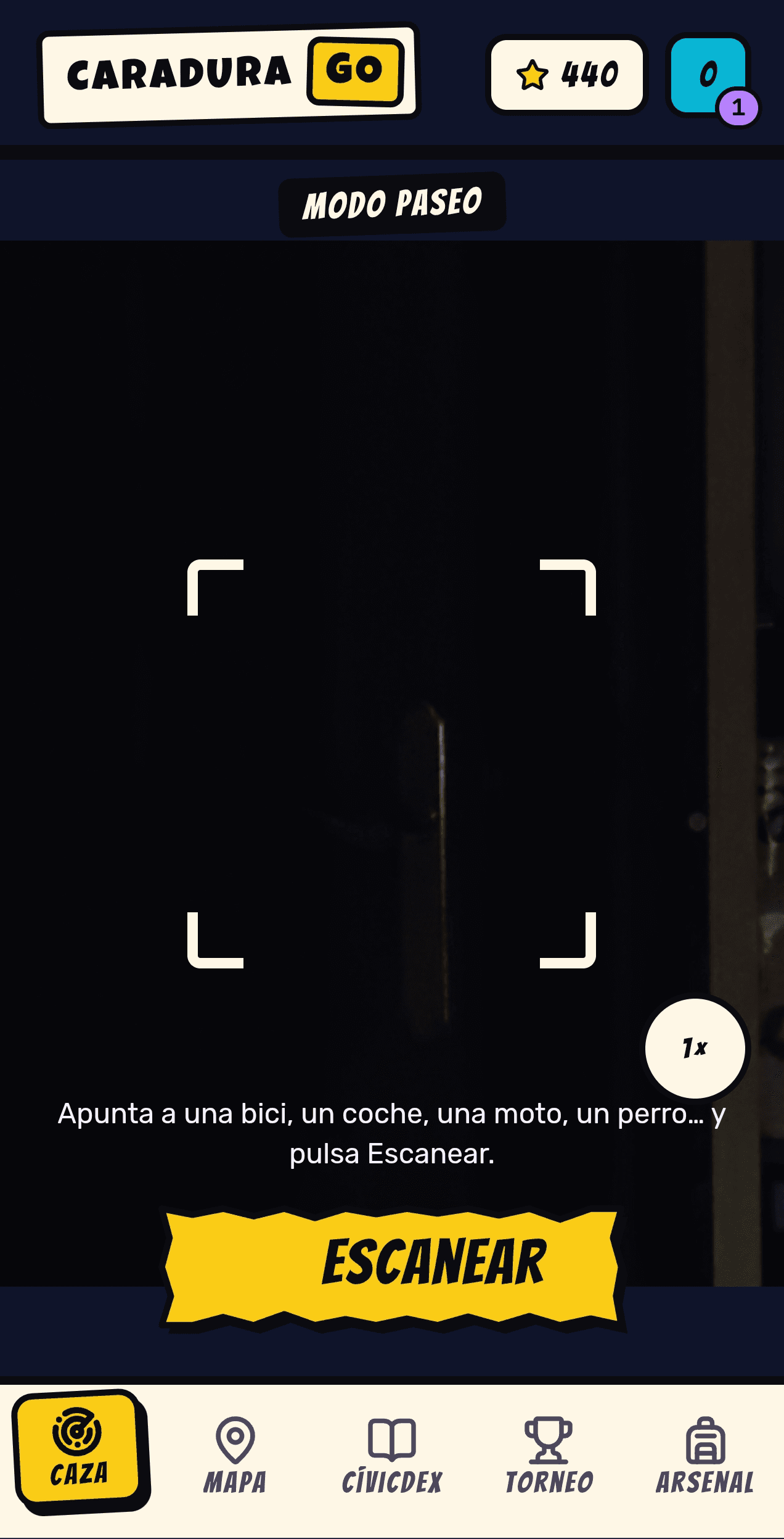 Captura de Caradura GO. Caza: apunta la cámara y pulsa Escanear